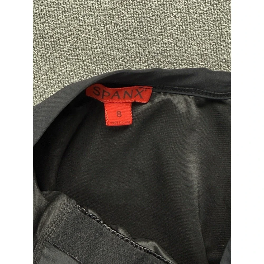 Spanx Size 8 One-piece Swimsuit Black Ruffle Strapless